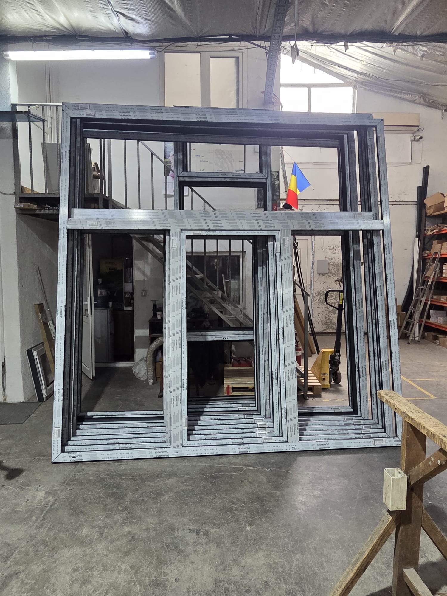 Montaj și finisaje pentru tâmplărie PVC